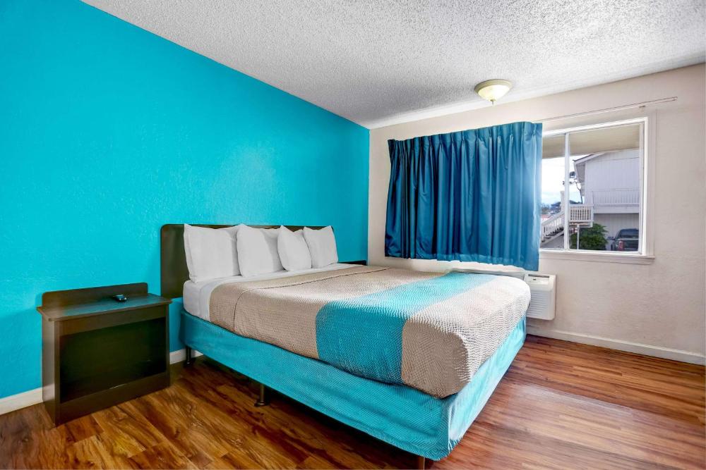 Suite interior